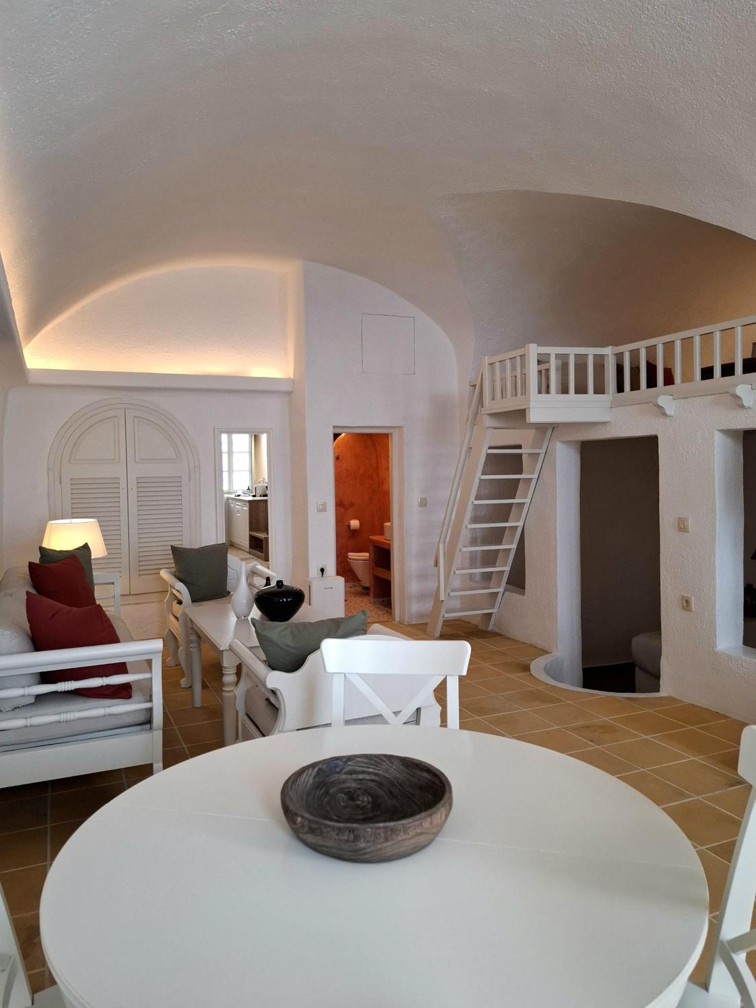 Mardanza Krokos Suites Imerovígli Kültér fotó